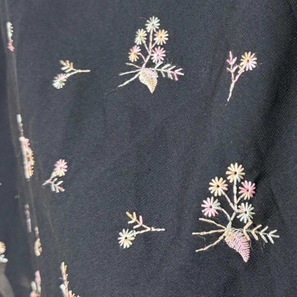 The Great American Sportswear‎ Co Floral Embroidered Black Midi Skirt L Vintage